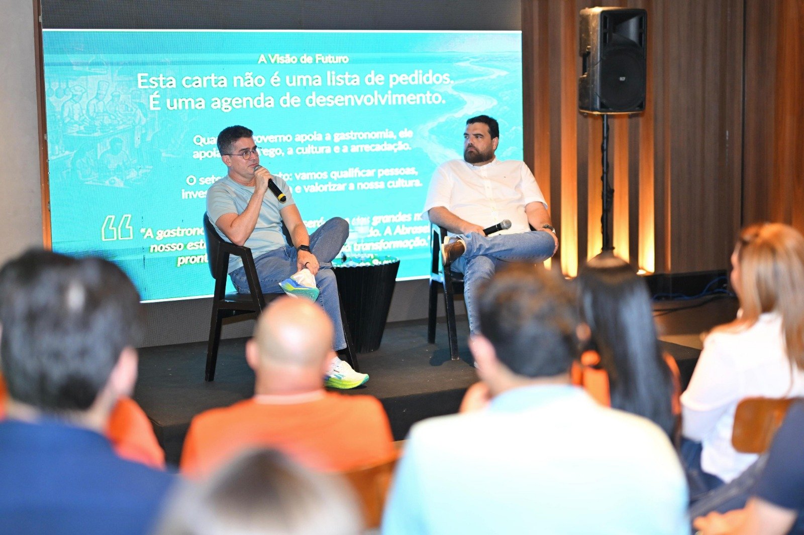David Almeida destaca negócios no entorno dos parques