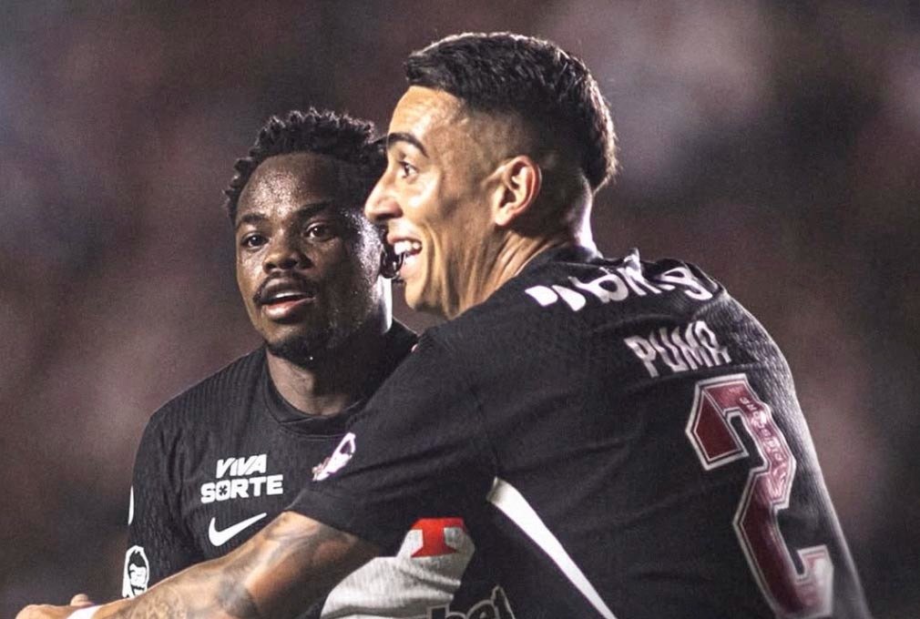 Expulsão muda duelo entre Vasco e Vitória