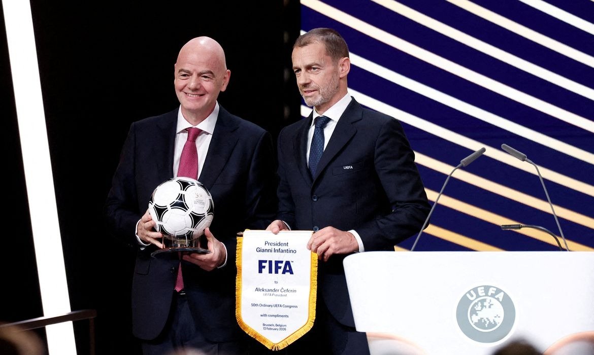 UEFA analisa possível acusação contra Infantino