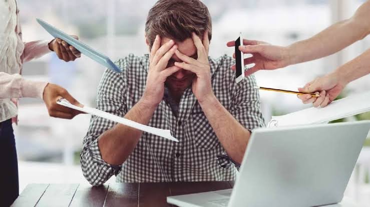 Saúde mental: sobrecarga de trabalho preocupa especialistas