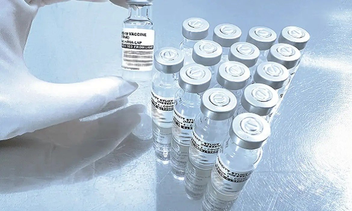Bio-Manguinhos produzirá vacina de RNA da Fiocruz