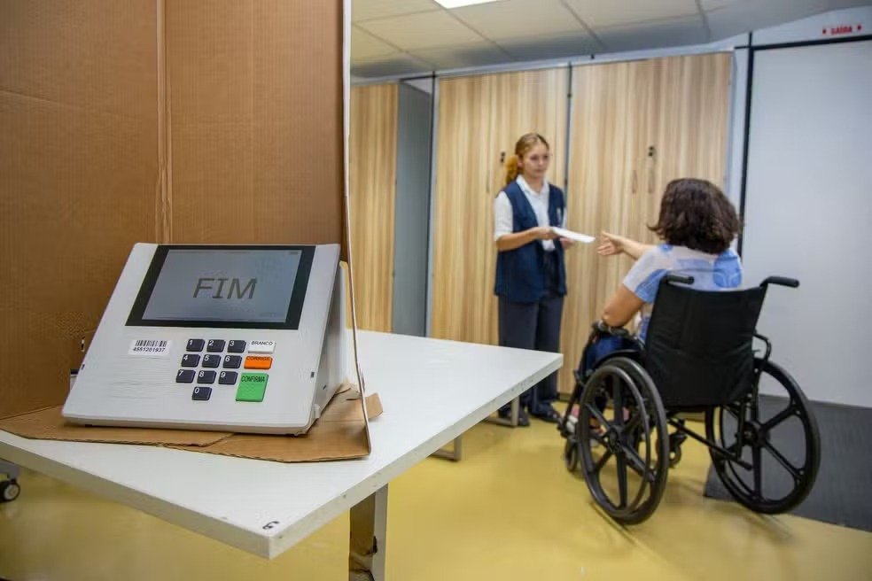 Como solicitar transporte para PCD nas eleições do Amazonas