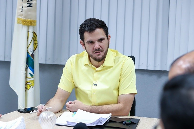 Programa Orçamento na Escola atende 515 unidades em Manaus