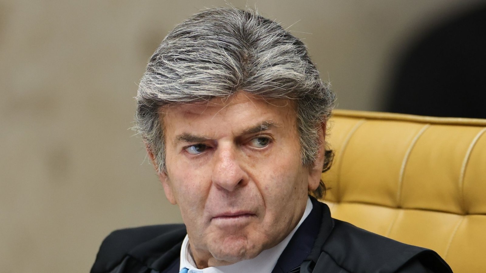 Fux quer respostas sobre entraves em operação para reforçar BRB