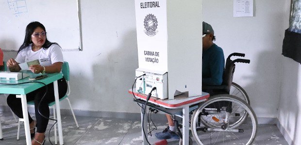 Idosos e gestantes estão entre grupos atendidos por transporte especial nas eleições
